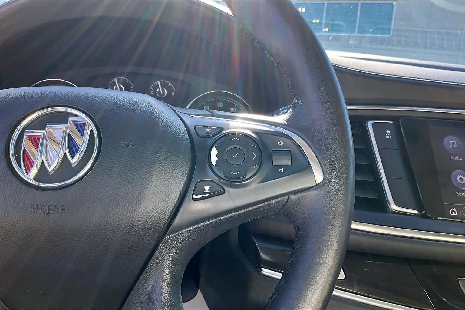 Used 2020 Buick Enclave Essence FWD image 22