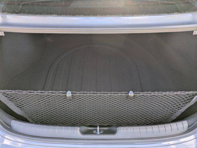 New 2026 Hyundai Elantra Limited FWD image 10