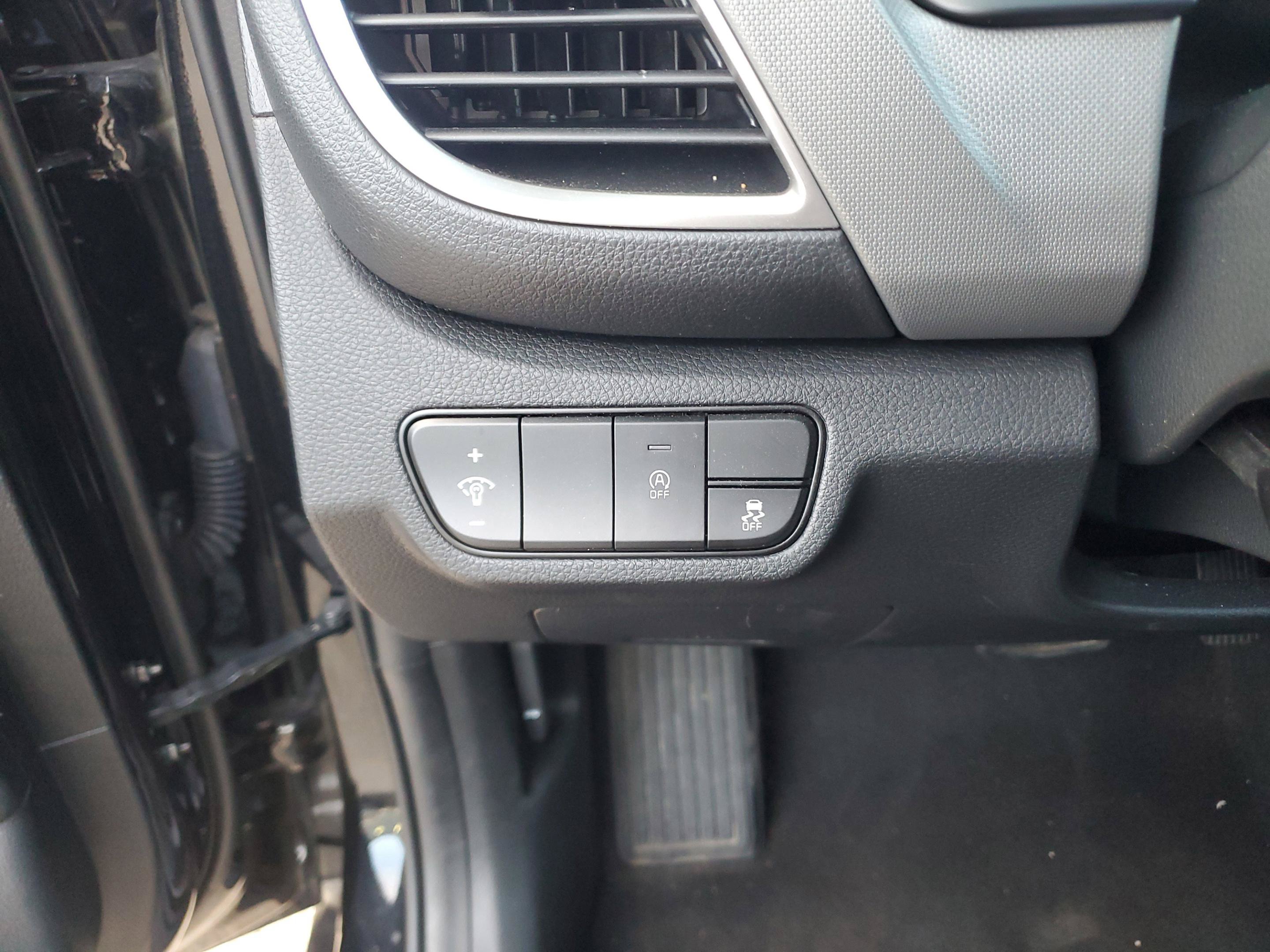 Certified 2026 Kia Seltos LX AWD/4WD image 27