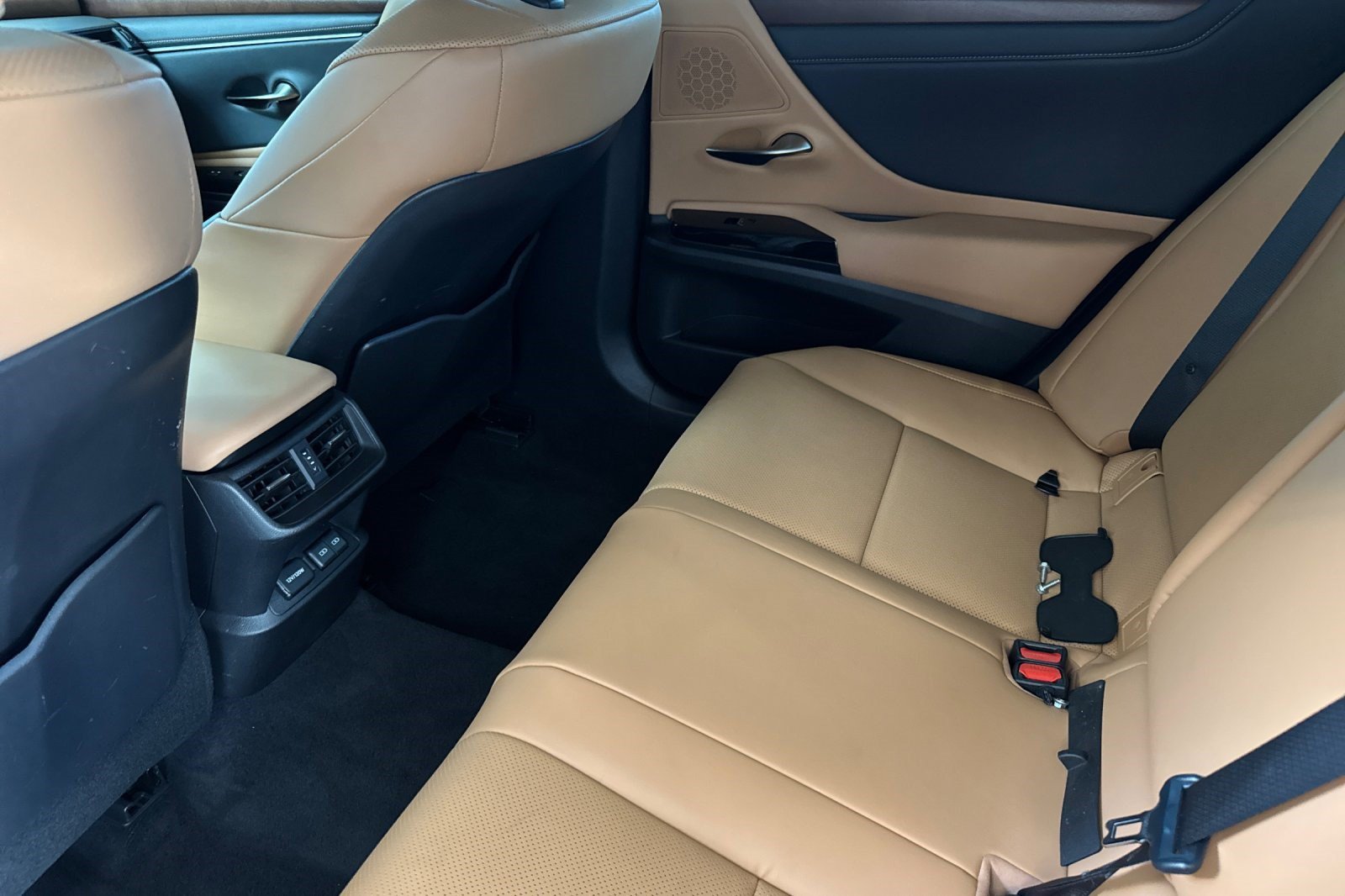 Certified 2025 Lexus ES 300h w/ Premium Package FWD image 15