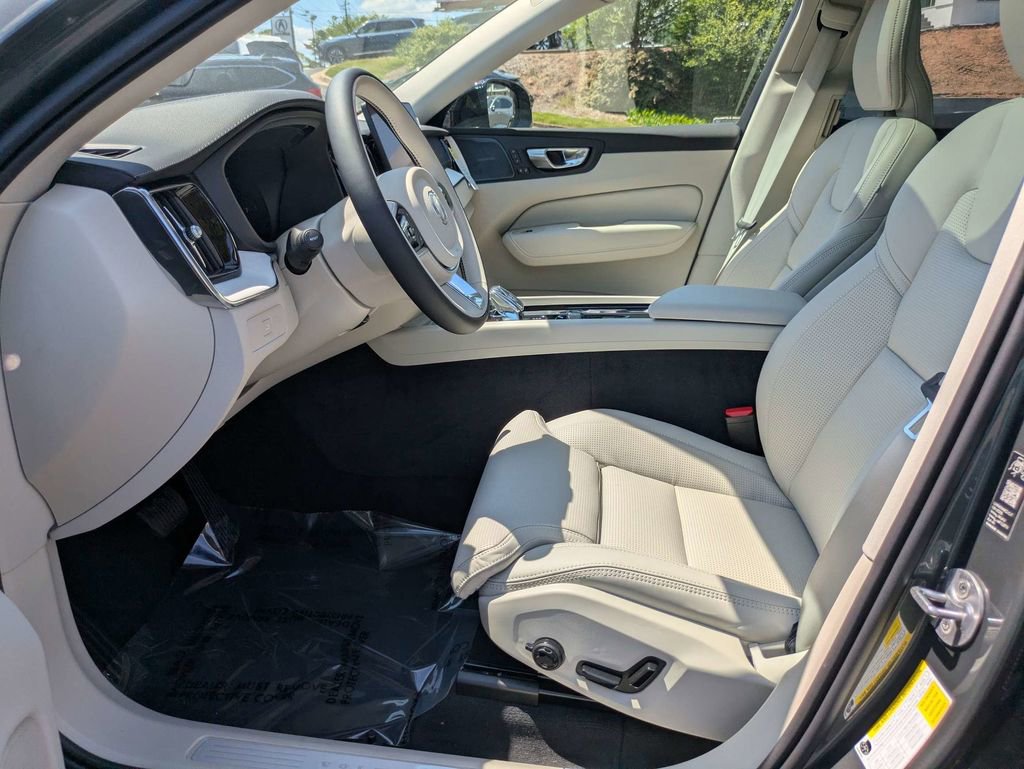 New 2026 Volvo XC60 B5 Ultra w/ Protection Package Premier AWD/4WD image 23