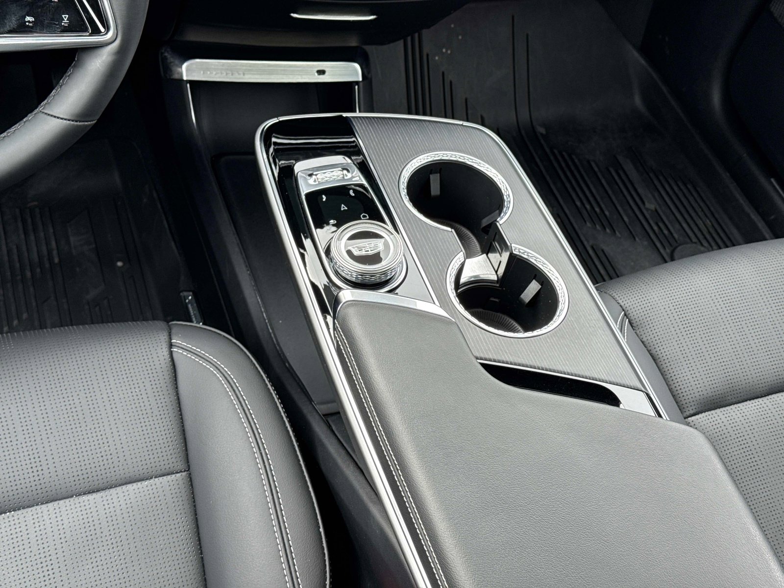 Certified 2024 Cadillac Lyriq Luxury w/ LPO, Floor Liner Package image 5