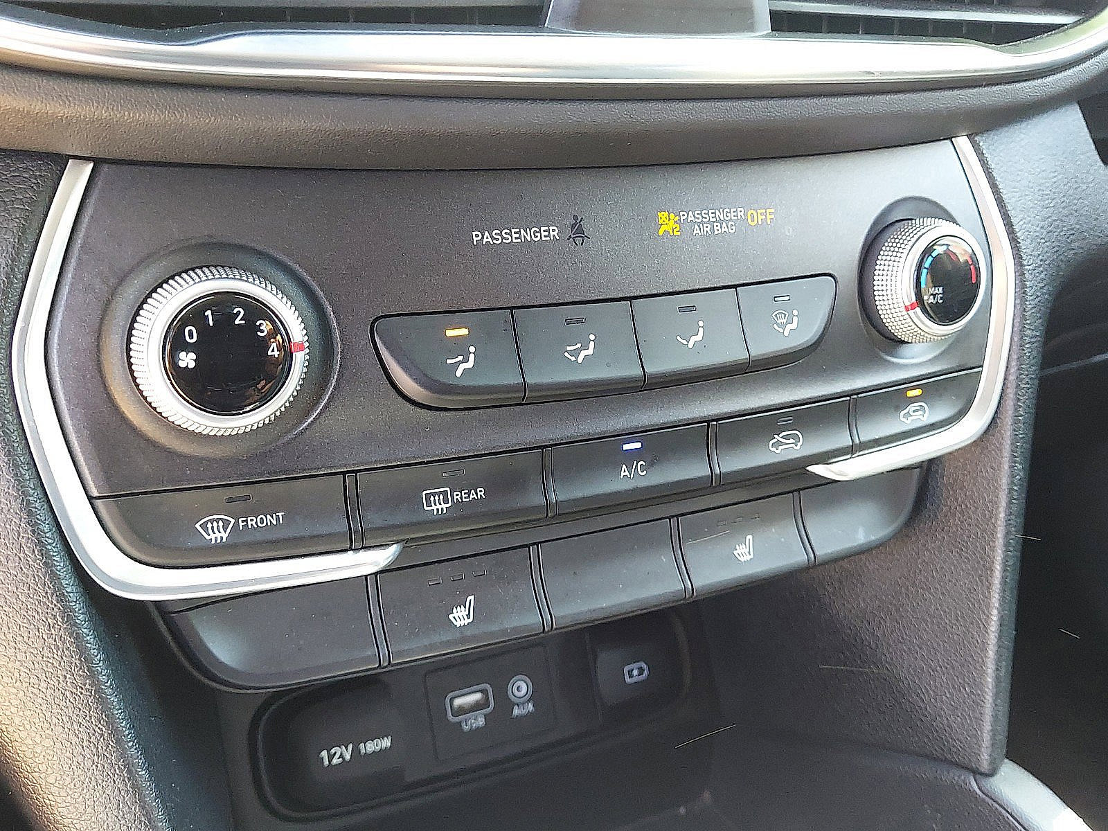 Used 2020 Hyundai Santa Fe SEL image 14