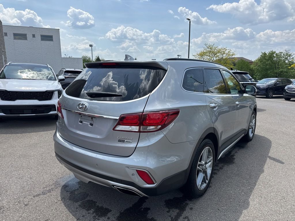 Used 2017 Hyundai Santa Fe Limited AWD/4WD image 37