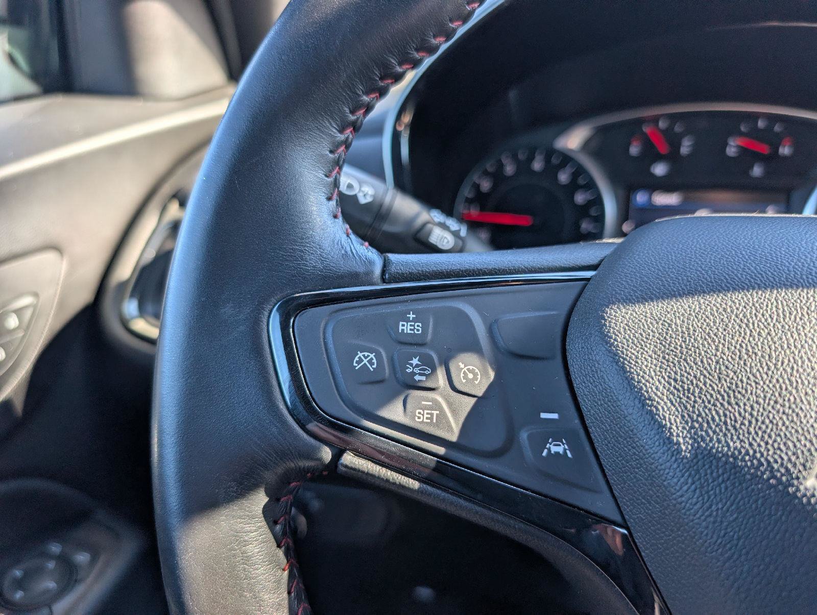 Used 2022 Chevrolet Equinox RS AWD/4WD image 11
