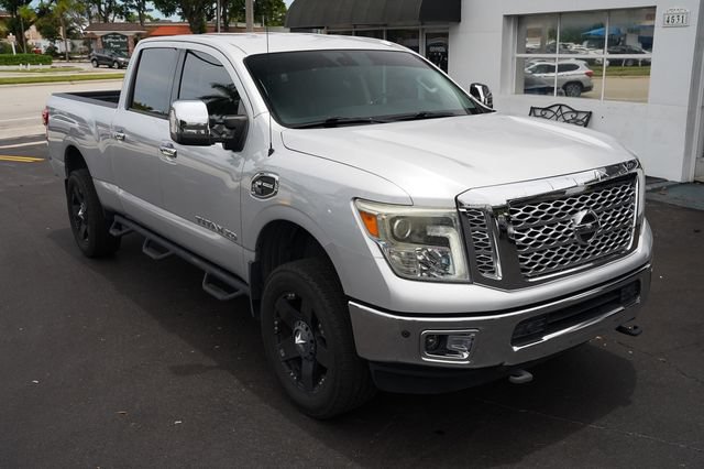 Used 2016 Nissan Titan SL AWD/4WD image 17