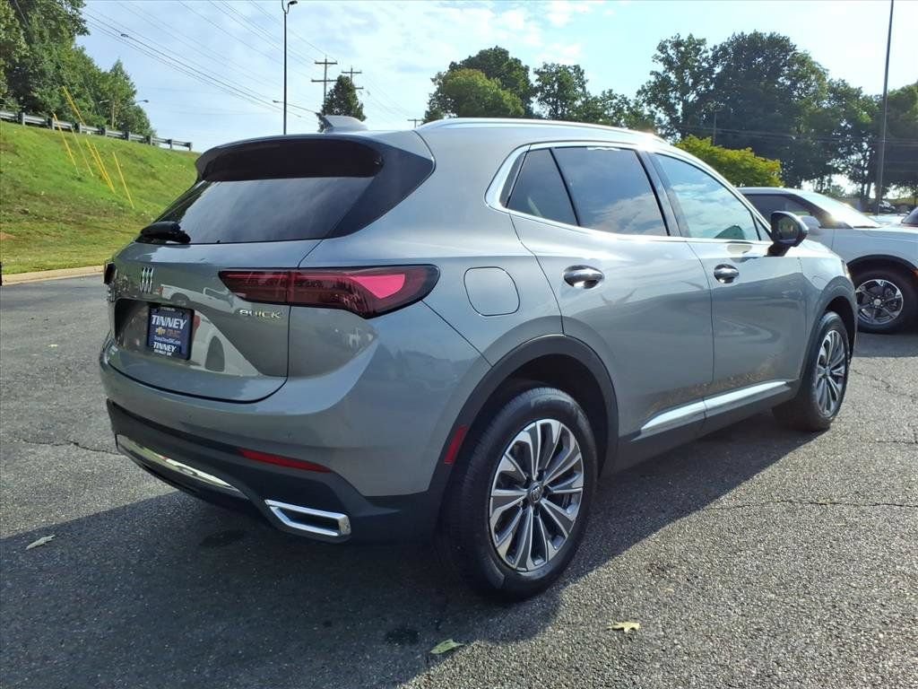 Used 2024 Buick Envision Preferred AWD/4WD image 3