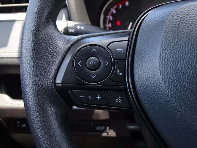 Used 2025 Toyota RAV4 XLE w/ Convenience Package FWD image 37