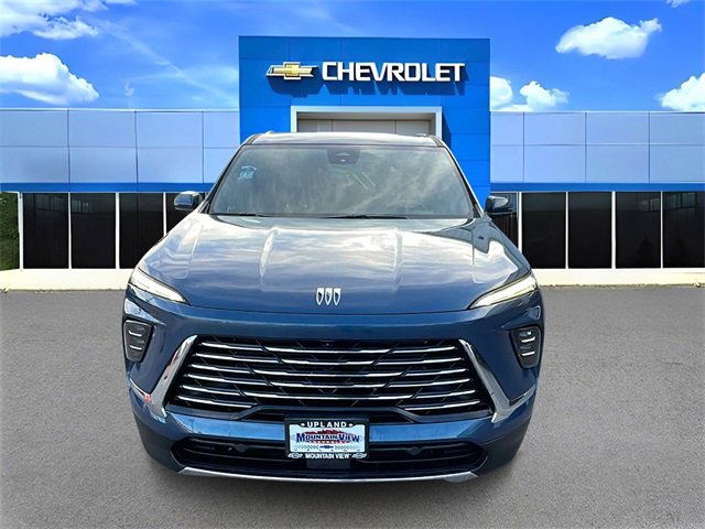 Used 2025 Buick Enclave Preferred image 8