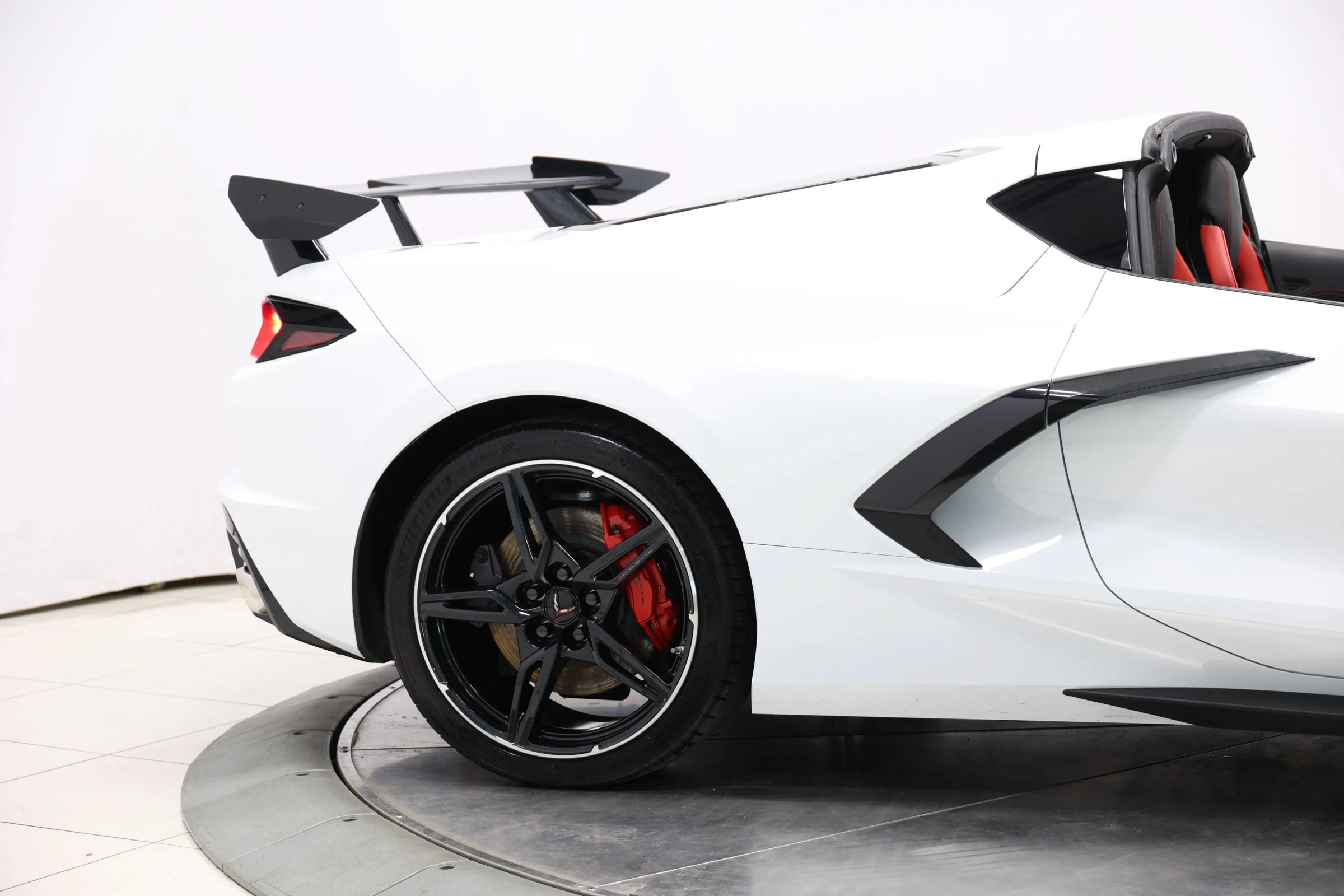 Used 2020 Chevrolet Corvette Stingray Preferred Cpe w/ 2LT Preferred Equipment Group RWD image 71