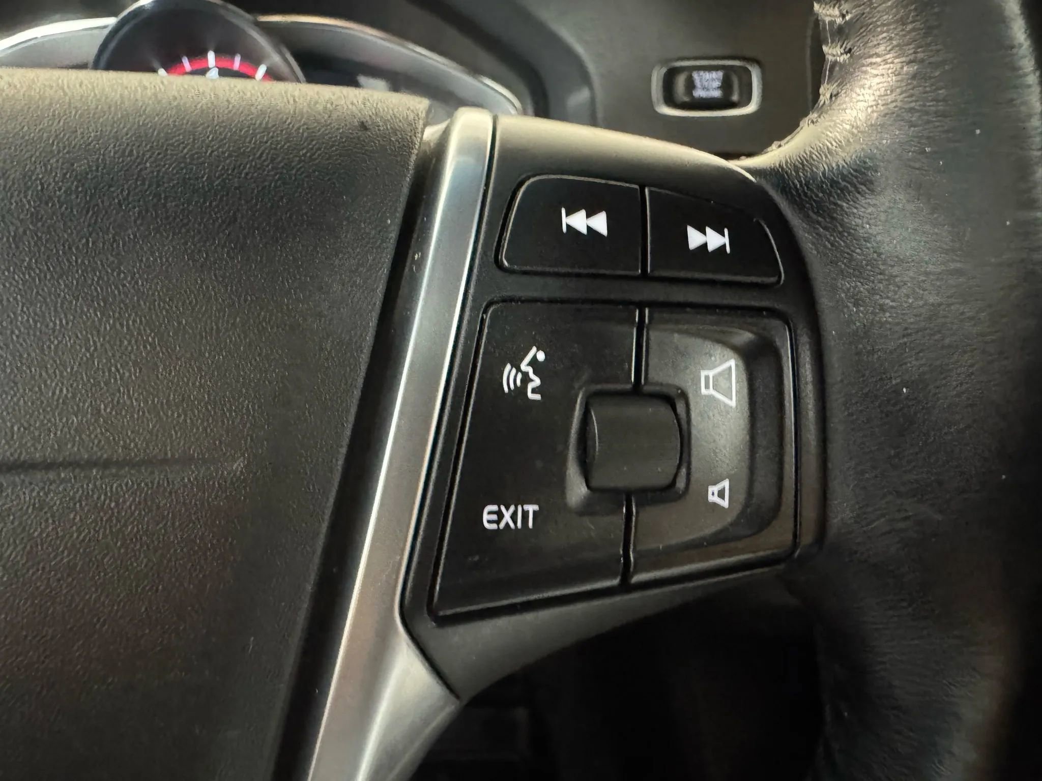 Used 2015 Volvo S60 T5 Premier image 16