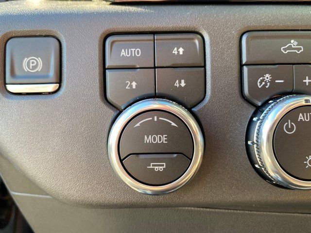 New 2026 GMC Sierra 1500 SLE image 15