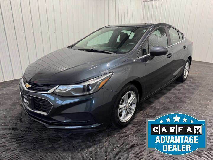 Used 2017 Chevrolet Cruze LT w/ Convenience Package FWD image 1