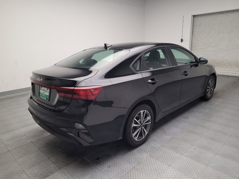Used 2024 Kia Forte LXS image 9