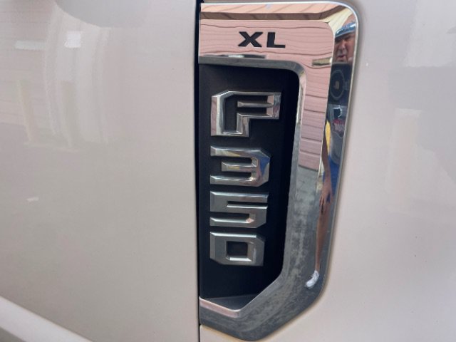 Used 2018 Ford F350 XL w/ Power Equipment Group RWD image 15
