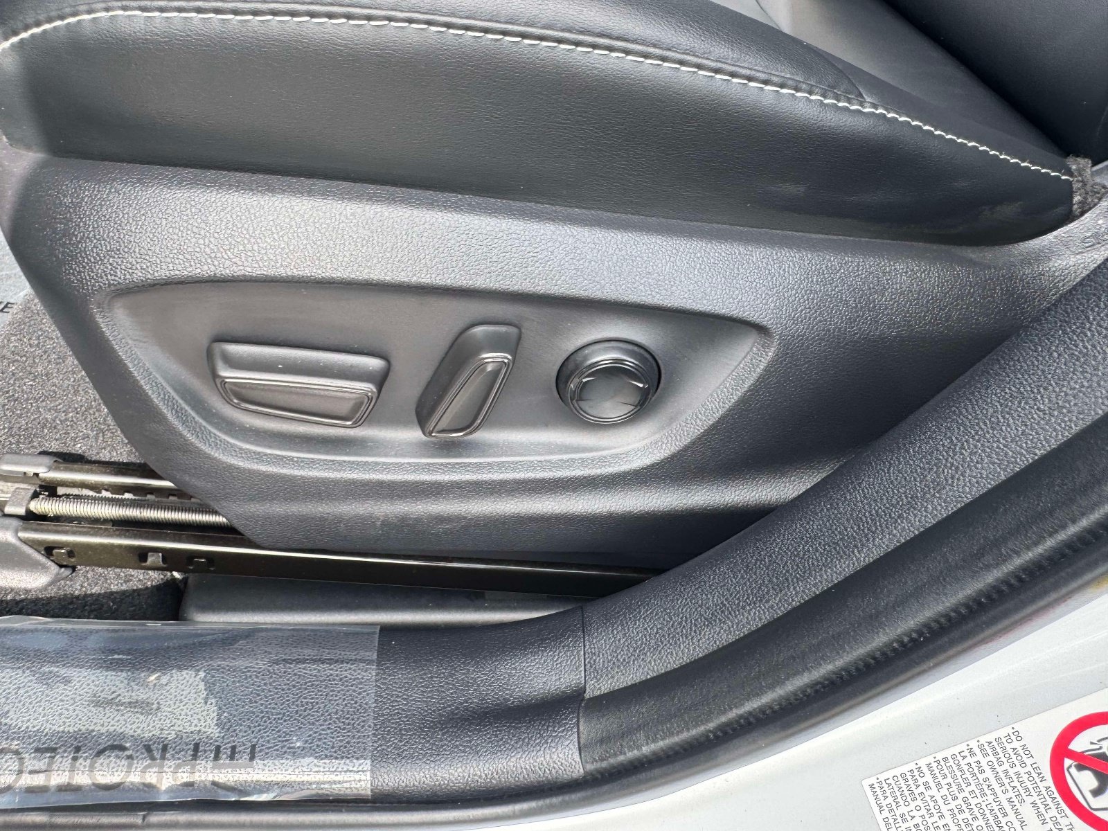 Certified 2021 Toyota Prius Prime Limited FWD image 28