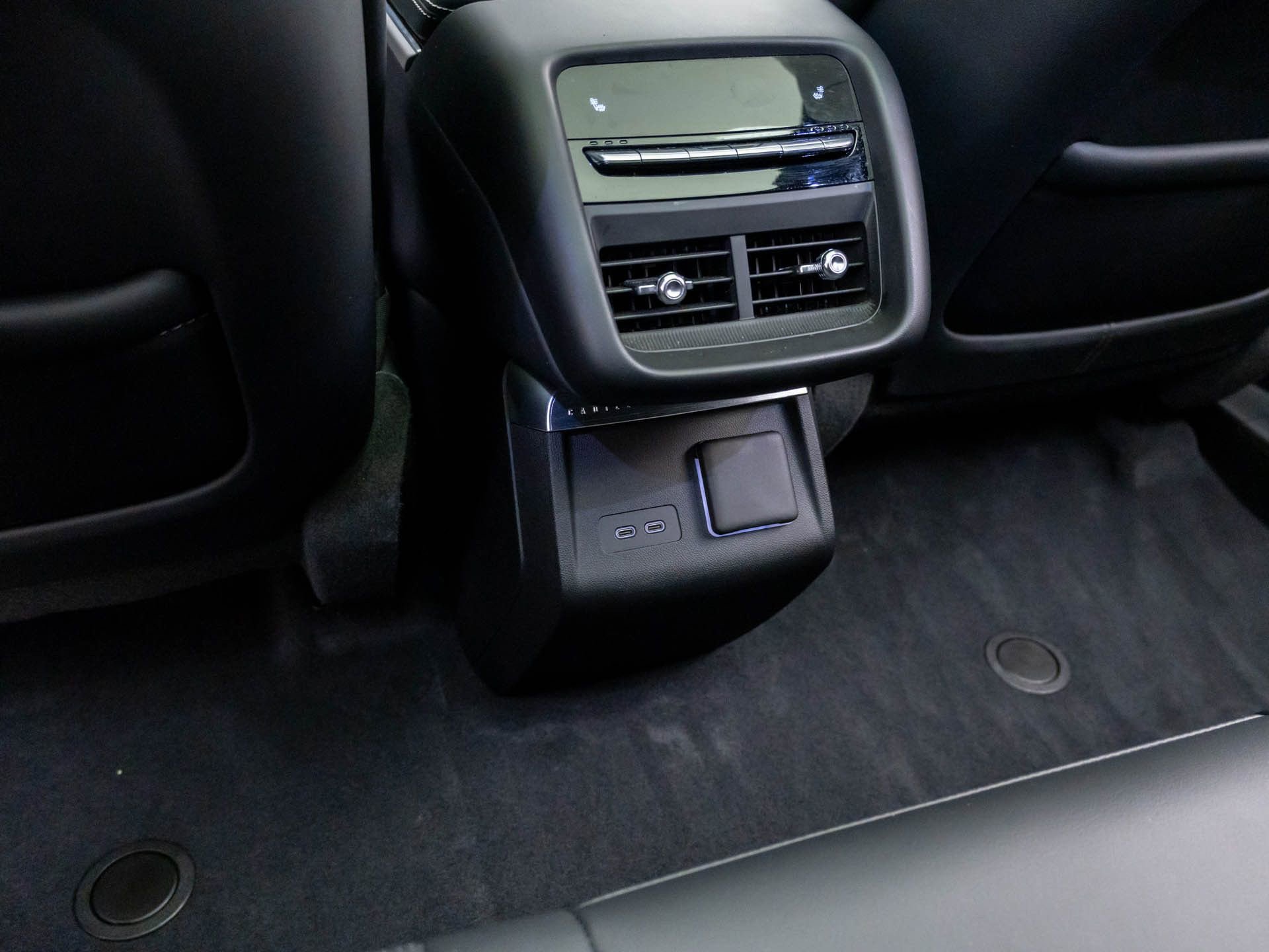 Certified 2025 Cadillac Lyriq Luxury w/ LPO, Floor Liner Package image 23