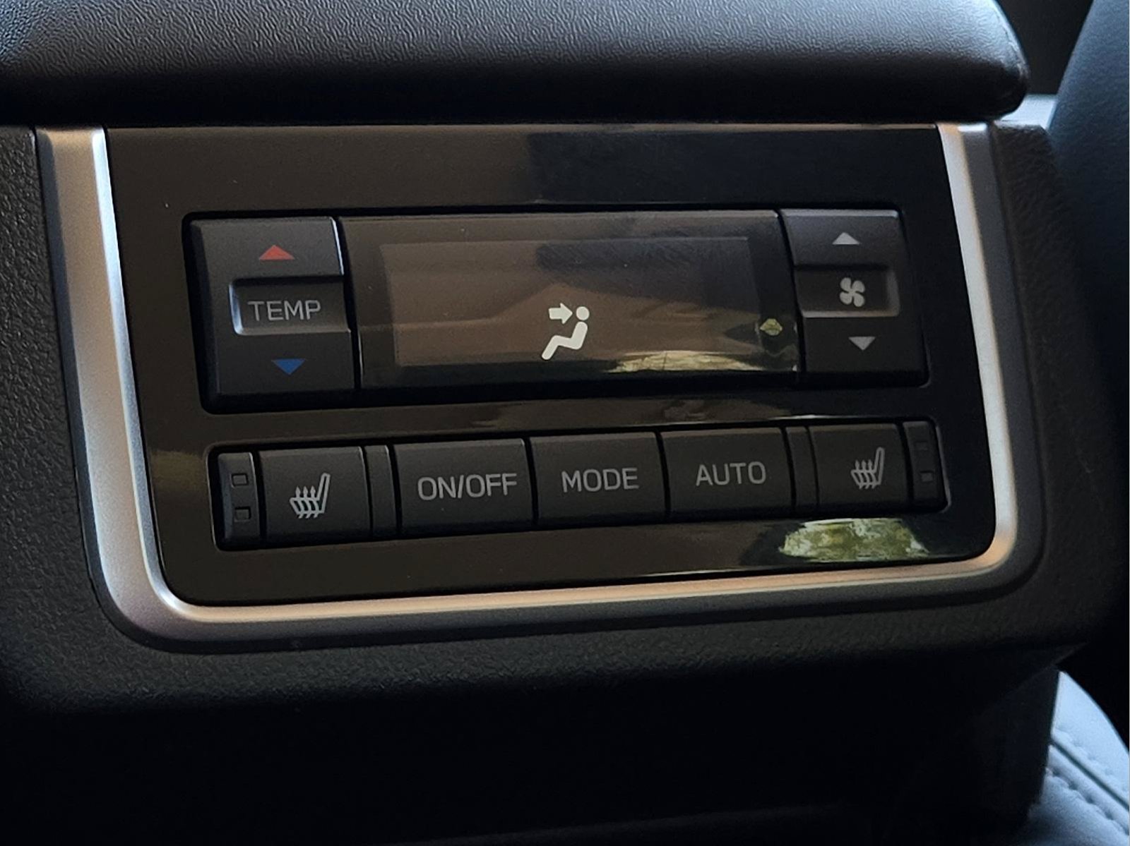 Used 2026 Subaru Ascent Limited w/ Popular Package #1 AWD/4WD image 12