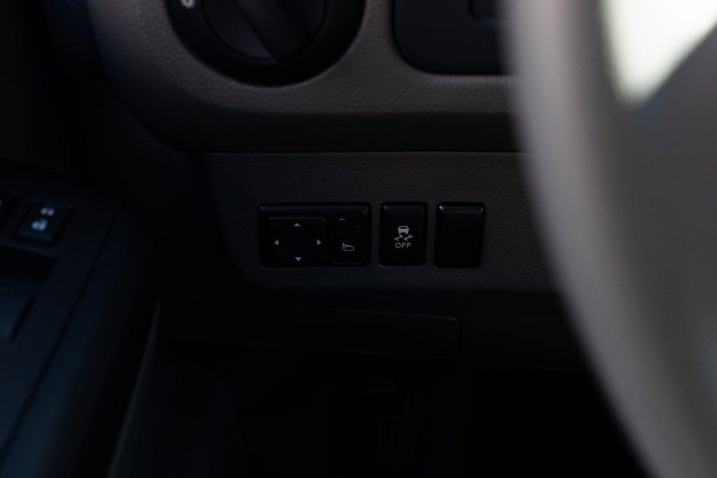 Used 2020 Nissan NV 3500 SV image 14