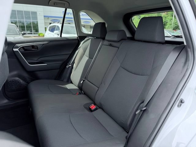 Used 2023 Toyota RAV4 LE AWD/4WD image 18