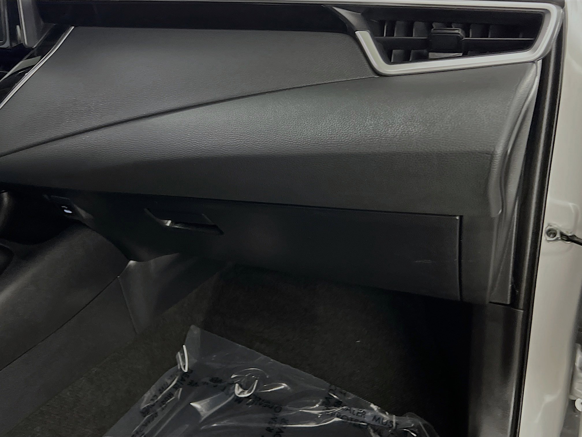 Used 2023 Toyota Corolla LE image 35