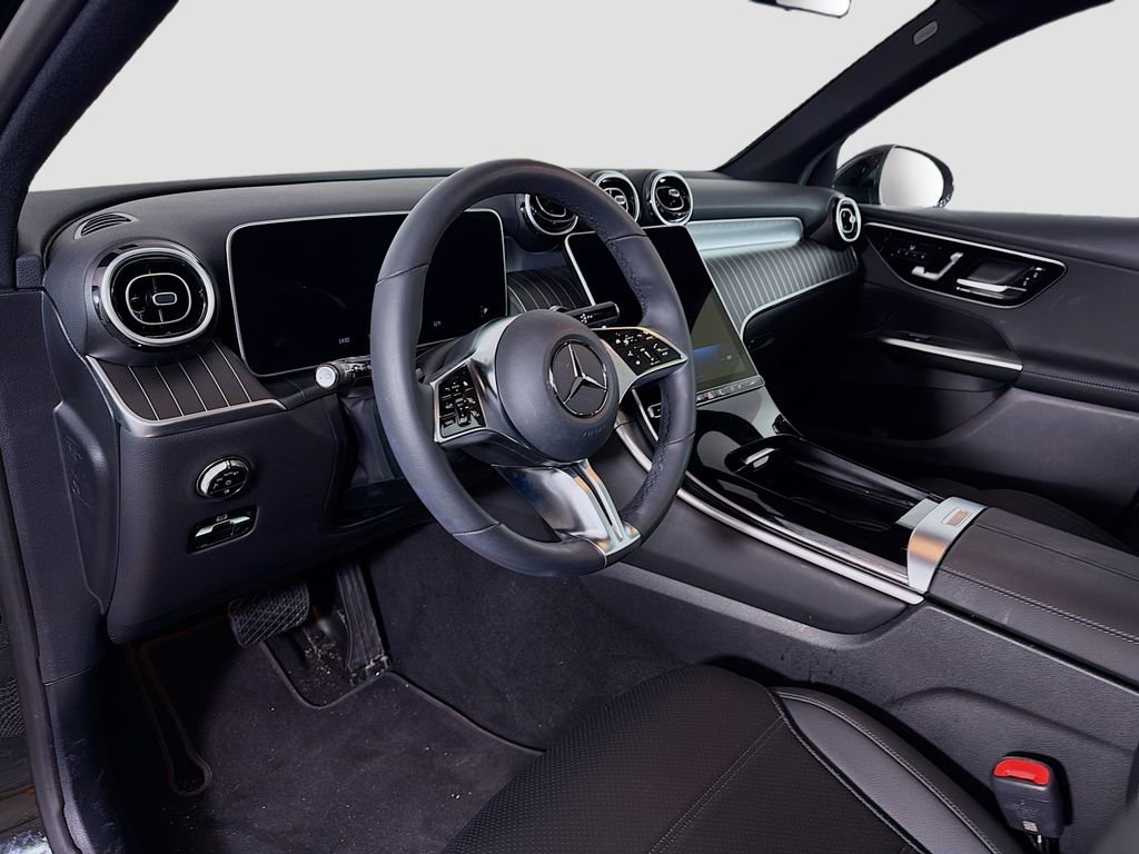 Used 2026 Mercedes-Benz GLC 300 4MATIC image 10