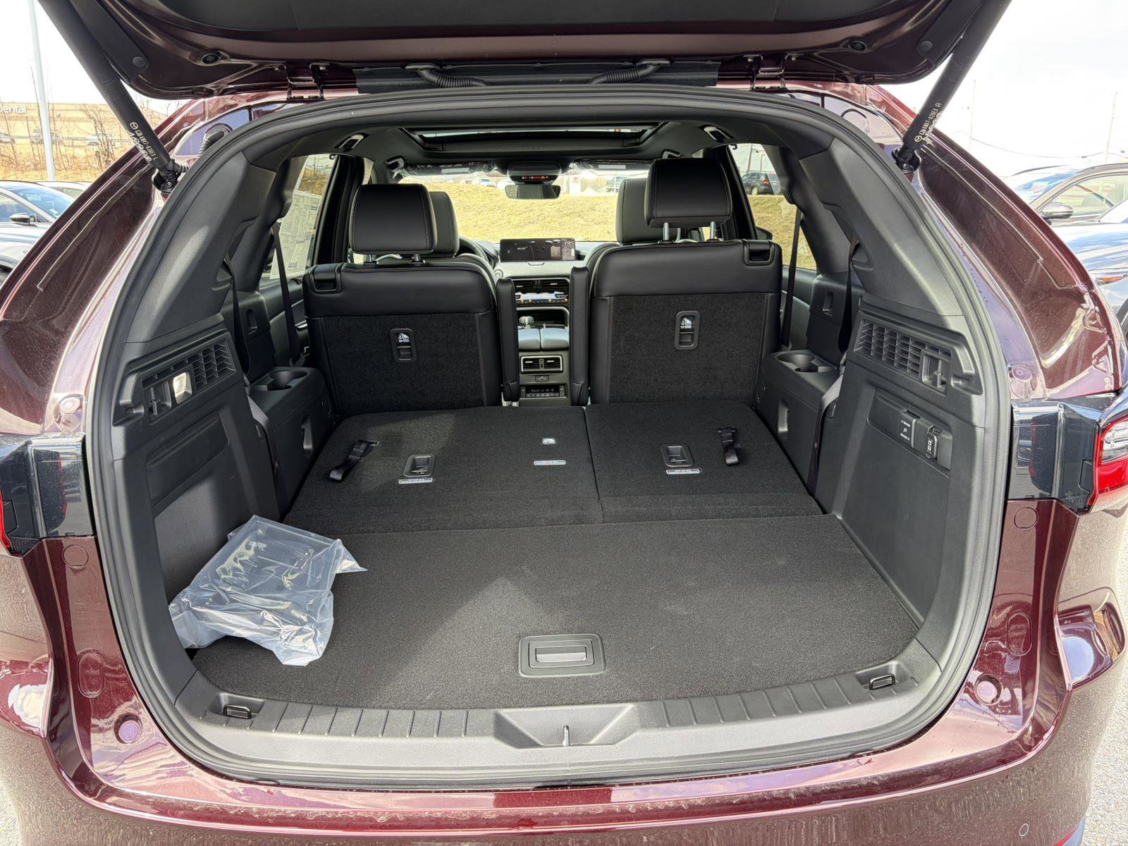 New 2026 MAZDA CX-90 3.3 Turbo w/ Premium Plus Pkg image 19