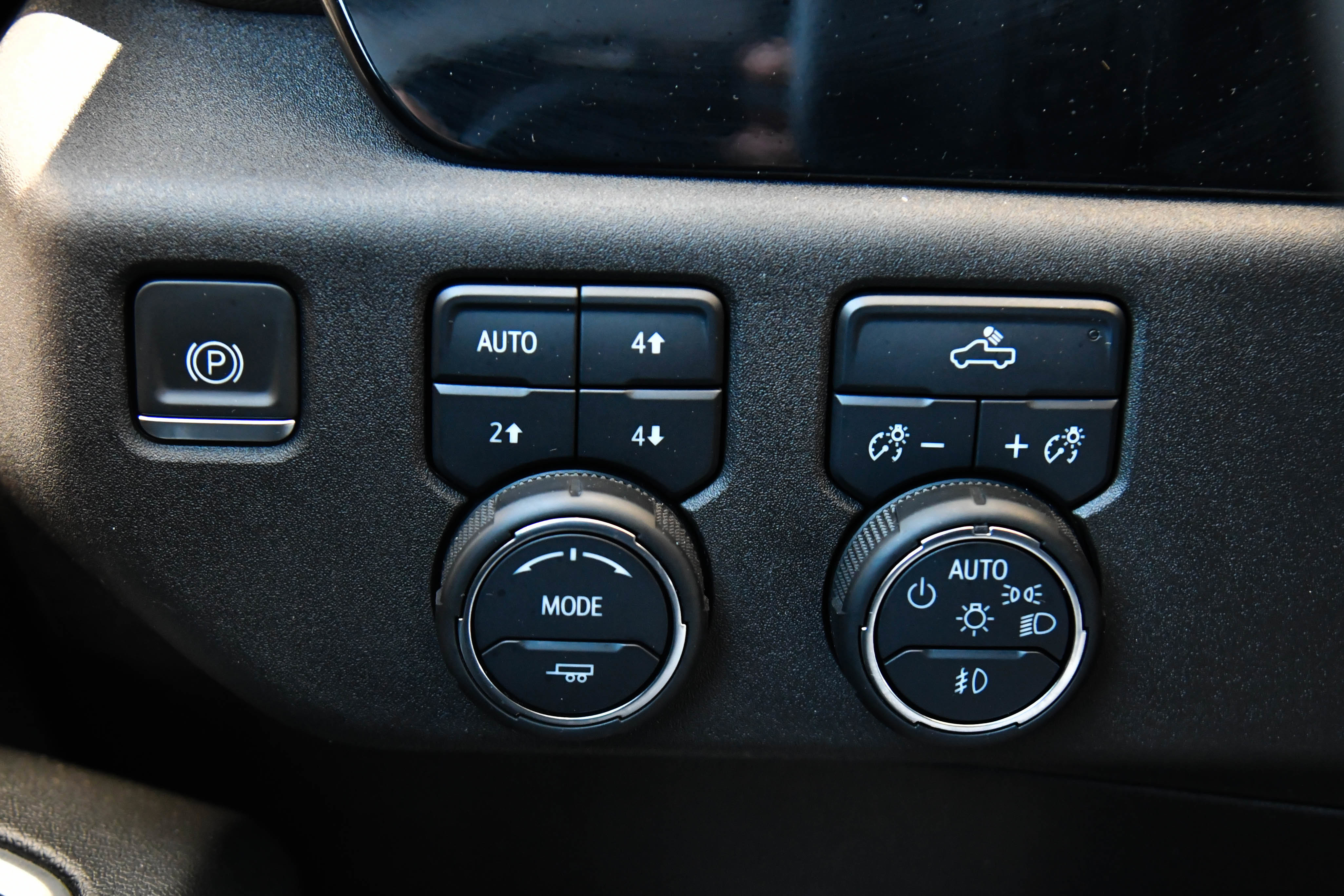 Used 2024 Chevrolet Silverado 1500 RST w/ Convenience Package II image 32