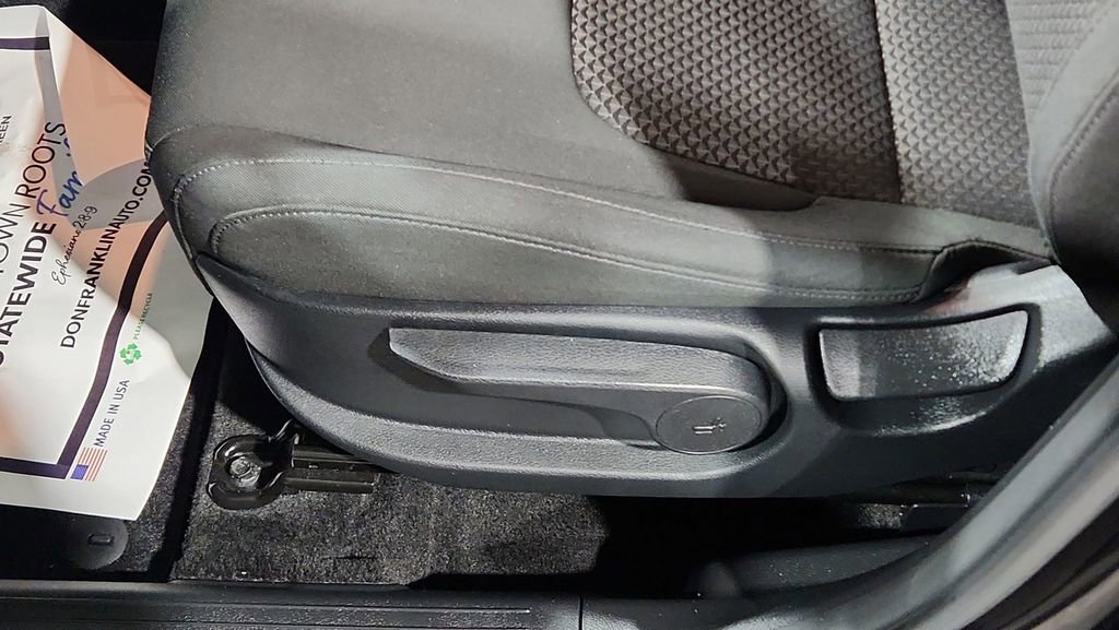 Used 2024 Kia Sportage LX image 16