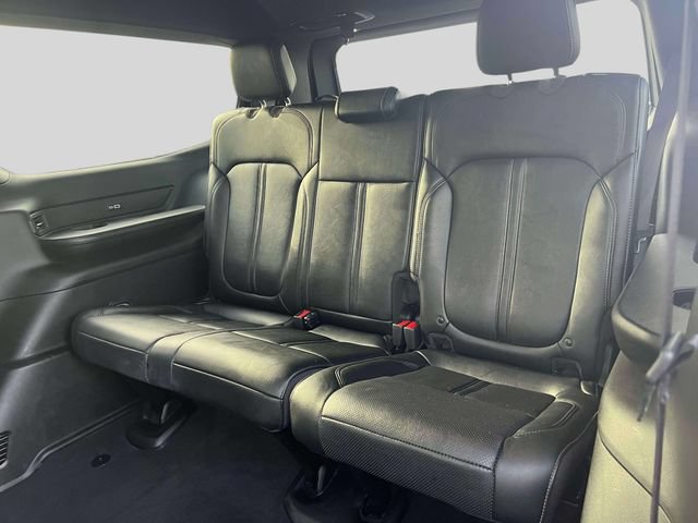 Used 2024 Jeep Wagoneer Series II AWD/4WD image 14