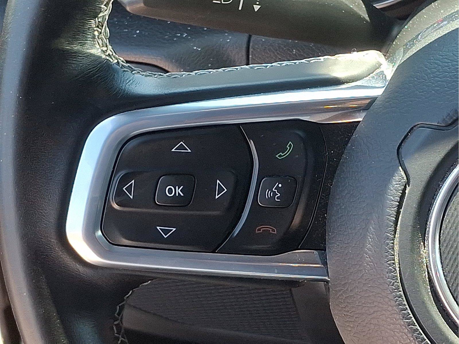 Used 2021 Jeep Wrangler Unlimited Sahara w/ LED Lighting Group AWD/4WD image 18