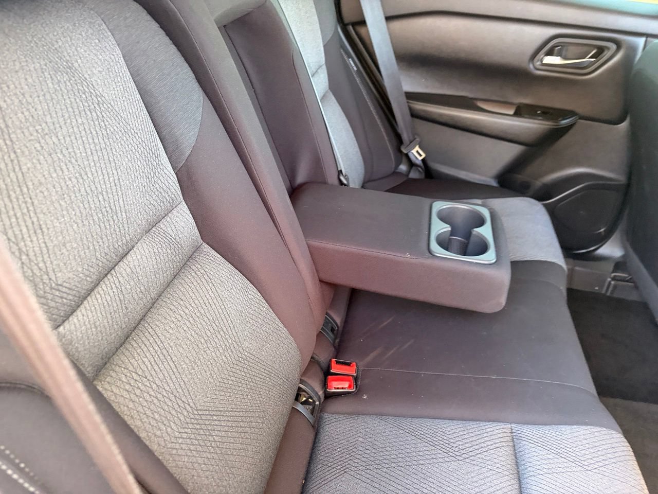 Certified 2025 Nissan Rogue SV AWD/4WD image 14