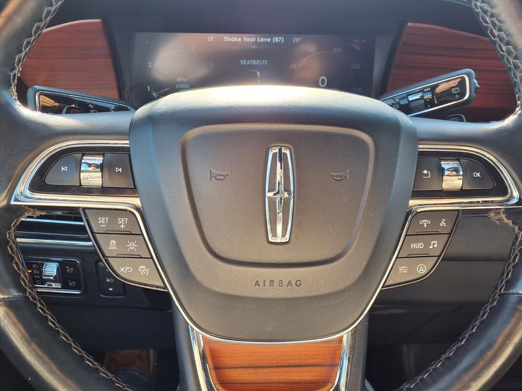 Used 2024 Lincoln Navigator Reserve image 15