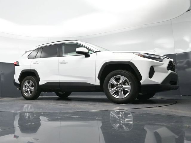 Used 2022 Toyota RAV4 XLE w/ Convenience Package image 35