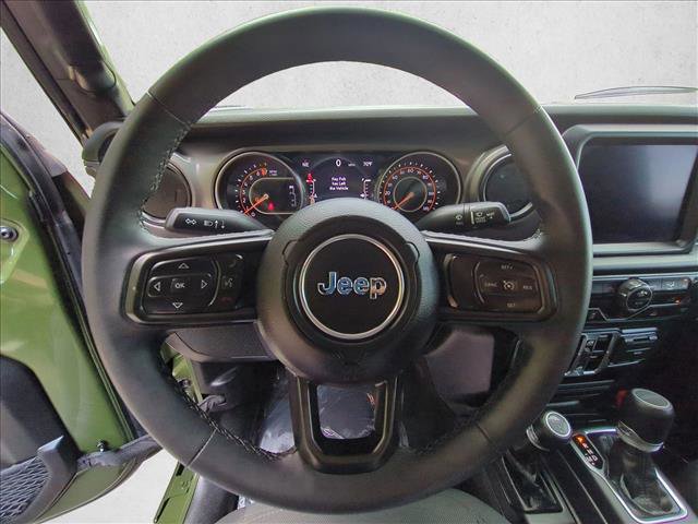 Certified 2023 Jeep Gladiator Sport AWD/4WD image 29