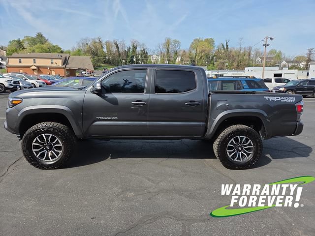 Used 2023 Toyota Tacoma TRD Sport w/ Technology Package AWD/4WD image 4
