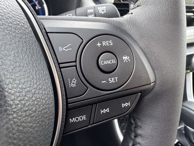 Used 2025 Toyota RAV4 XLE image 26