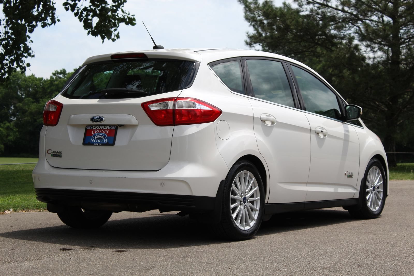 Used 2015 Ford C-MAX Energi SEL w/ Equipment Group 302A FWD image 7