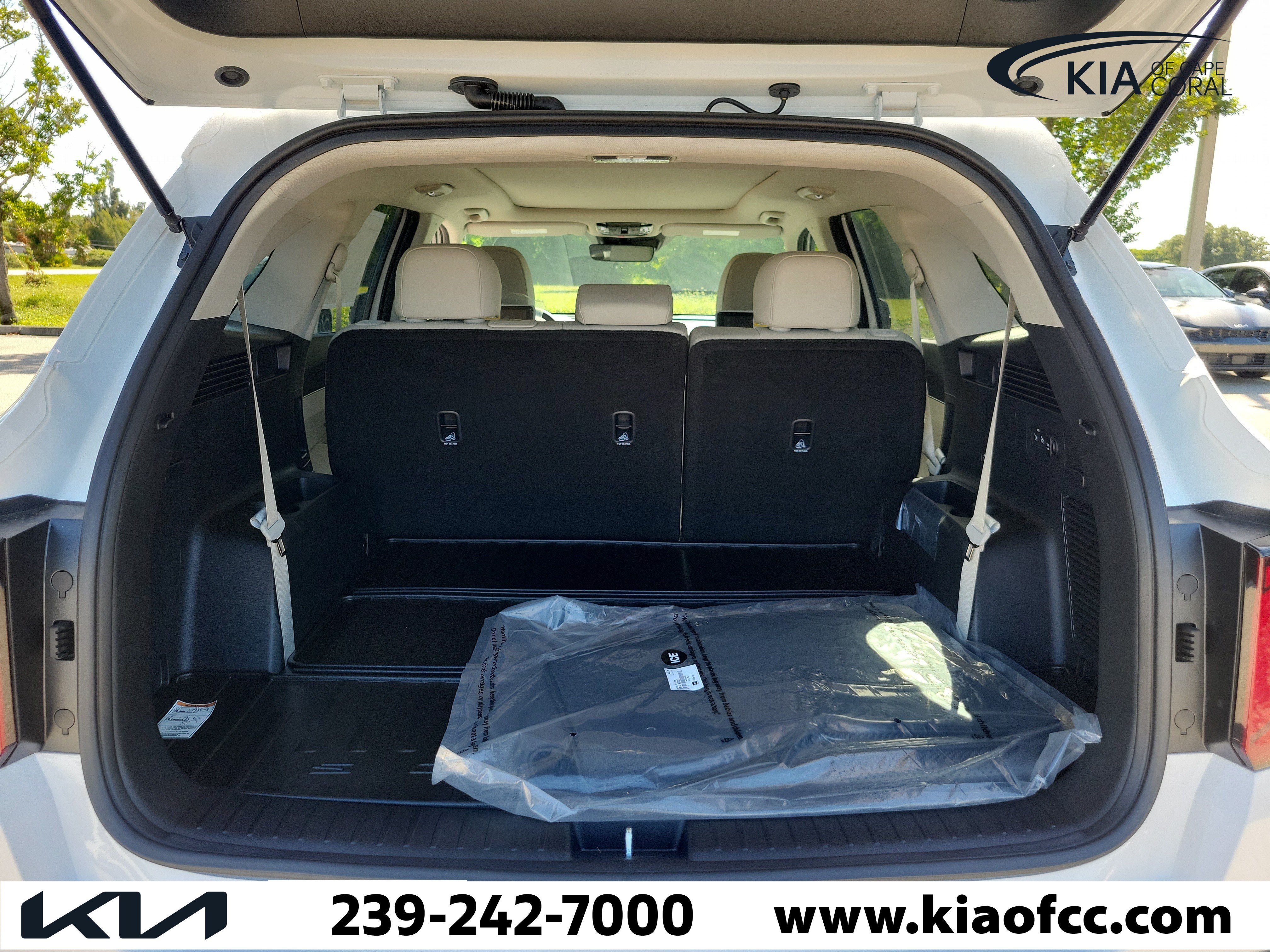New 2026 Kia Sorento S w/ S Panoramic Sunroof Package FWD image 10