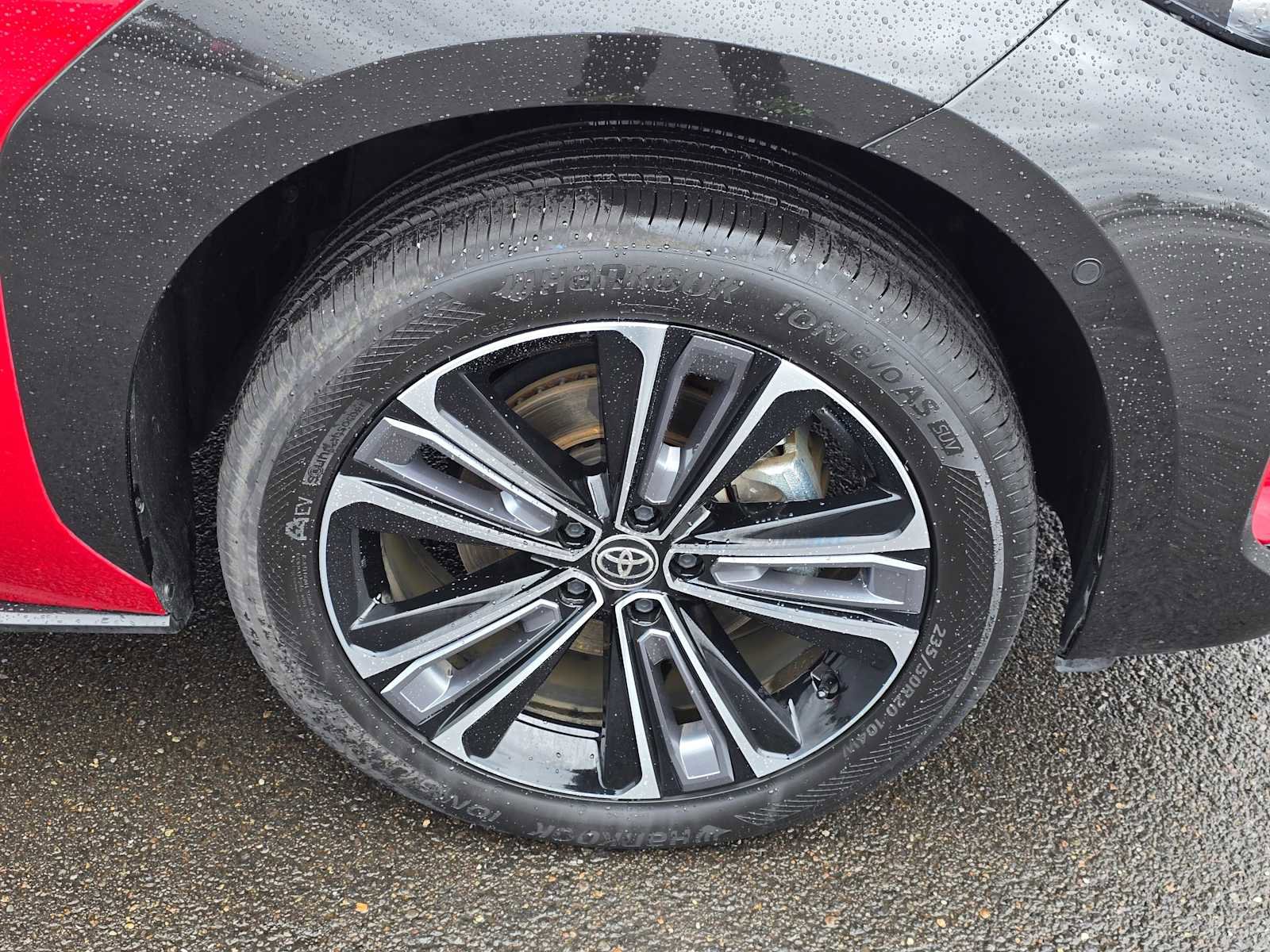 Used 2024 Toyota bZ4X Limited image 9