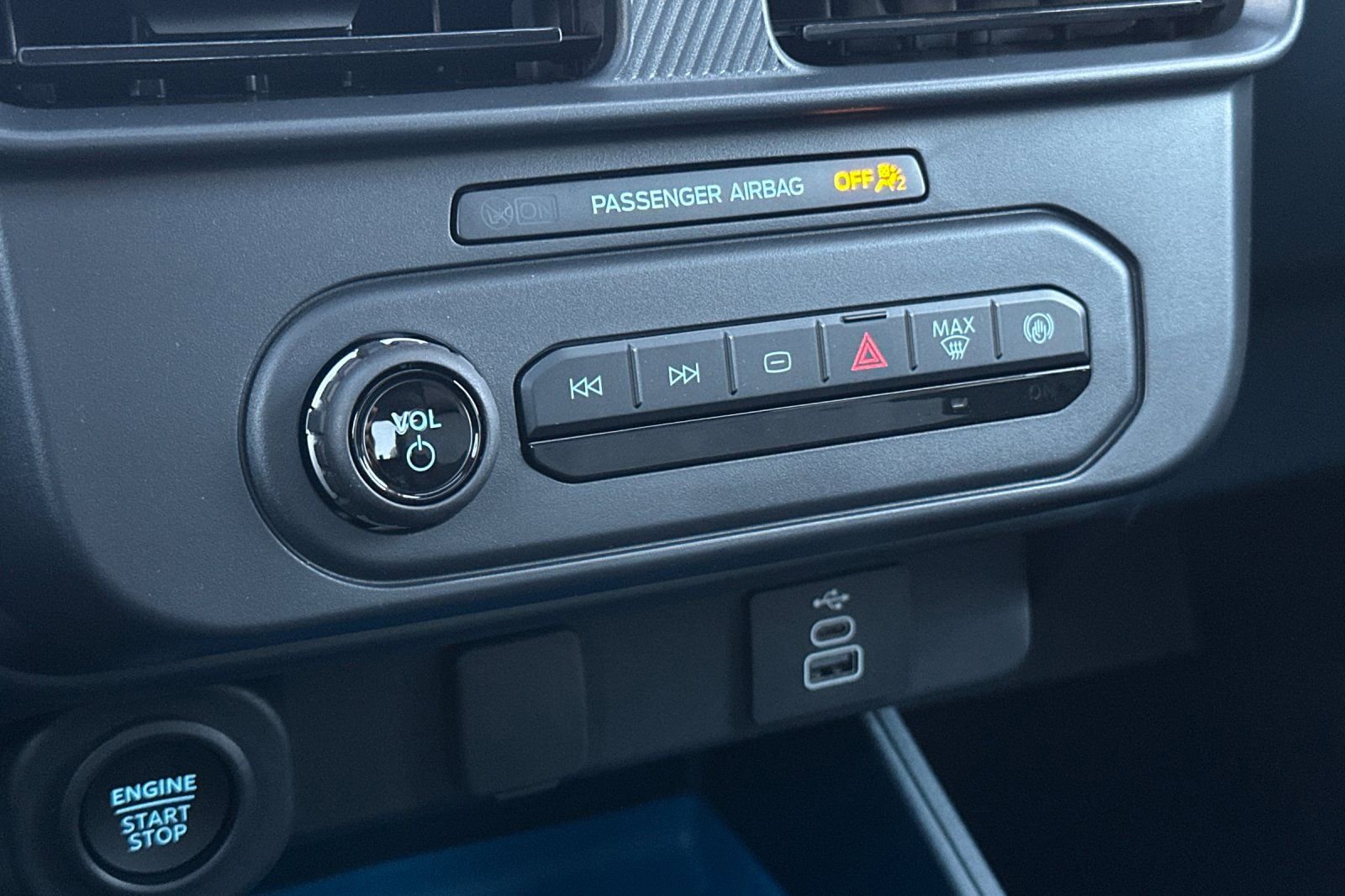 New 2026 Ford Maverick XLT w/ XLT Luxury Package image 18