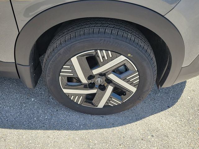 New 2026 Nissan Kicks SV w/ SV Premium Package FWD image 7