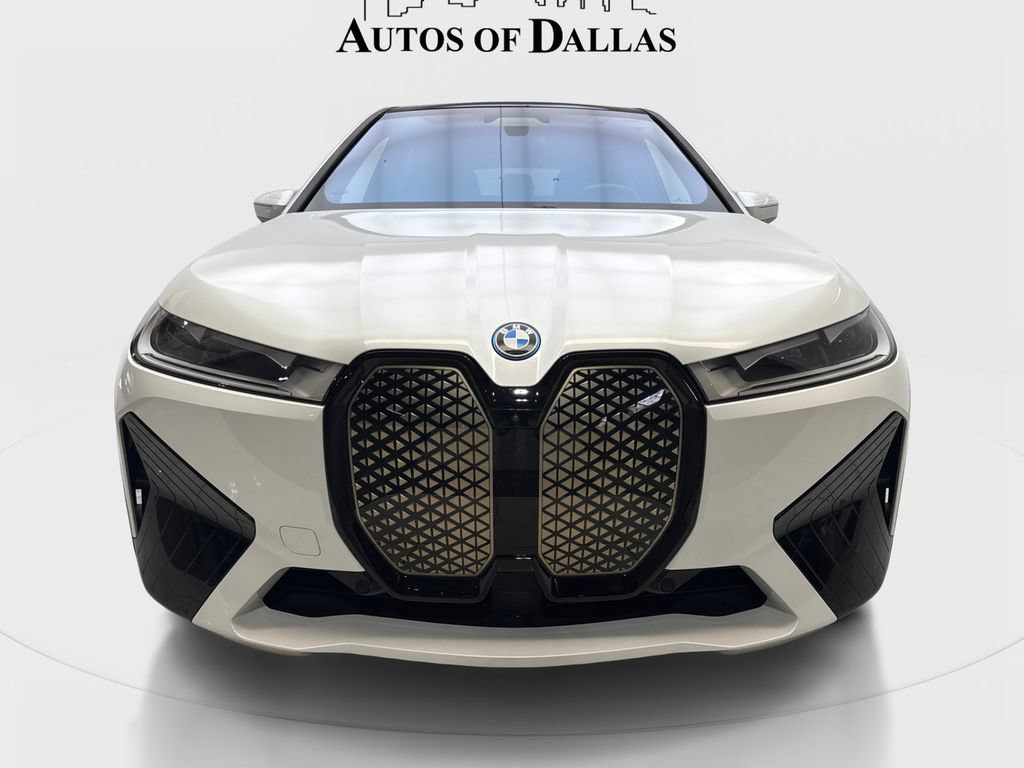 Used 2024 BMW iX xDrive50 w/ Premium Package AWD/4WD image 3