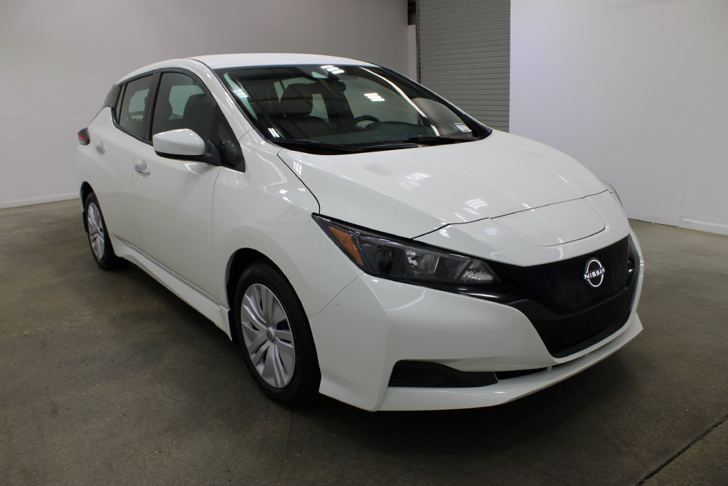 Used 2025 Nissan Leaf S FWD image 6
