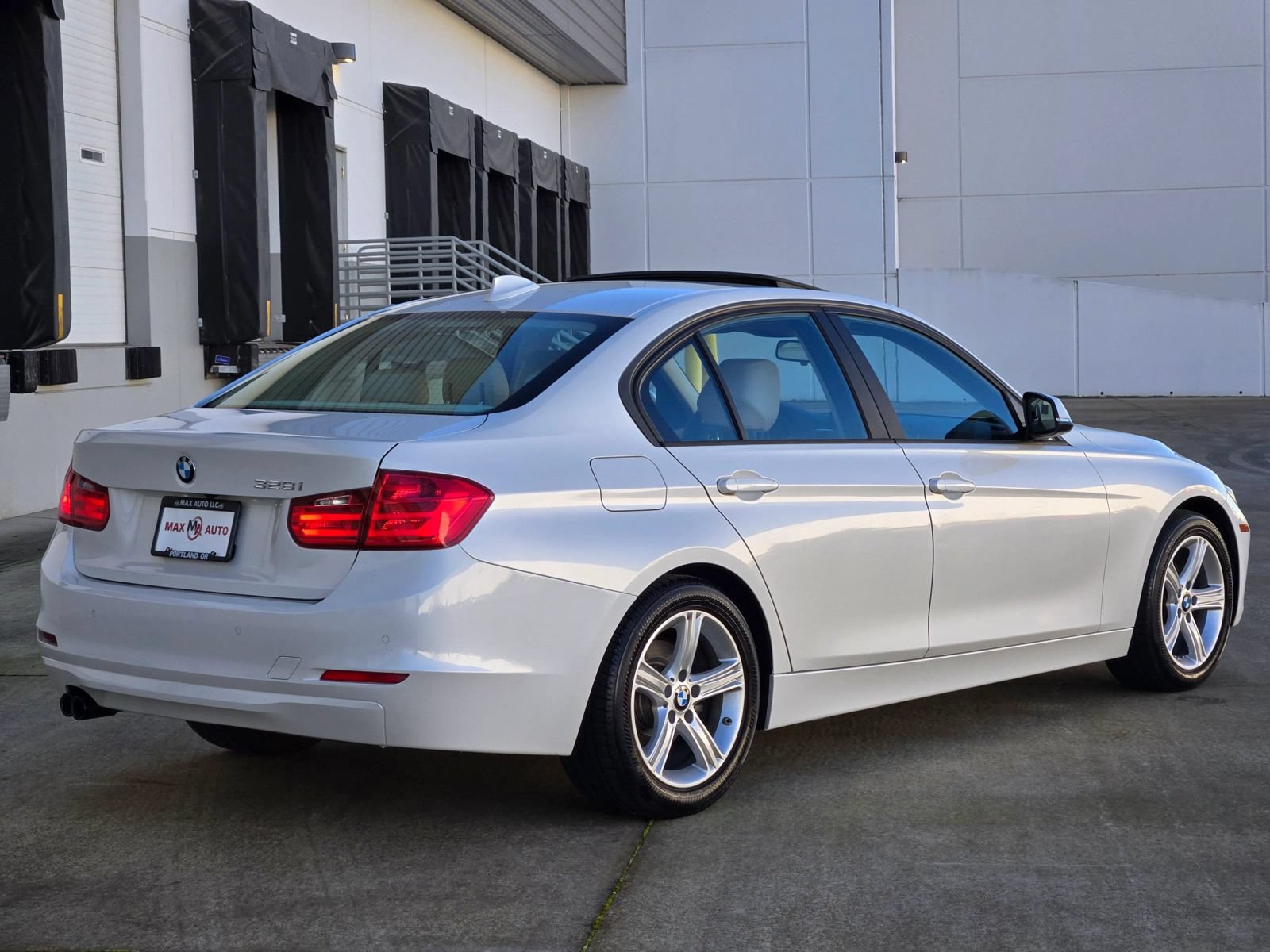 Used 2014 BMW 328i Sedan RWD image 8