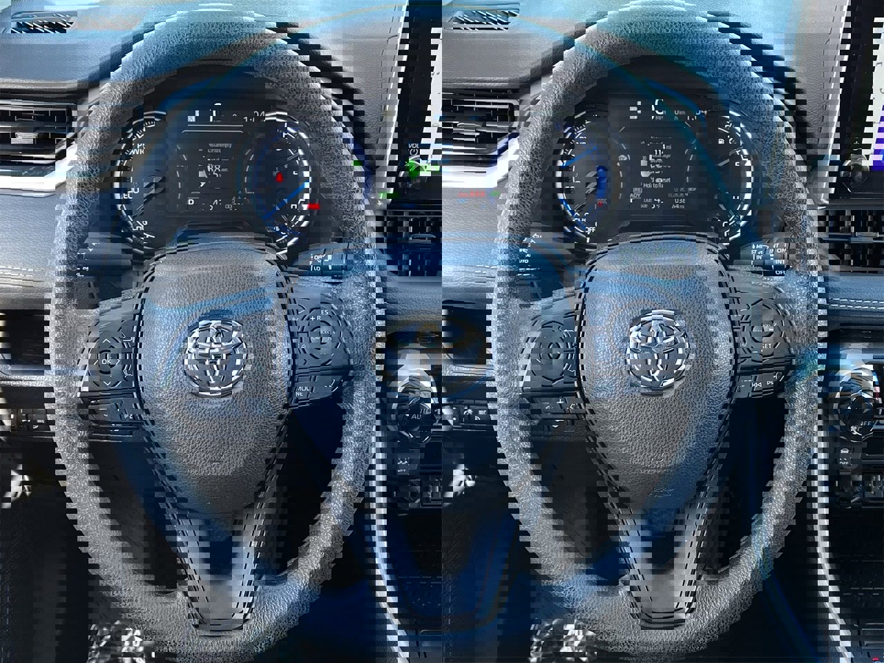 Used 2024 Toyota RAV4 XLE image 11