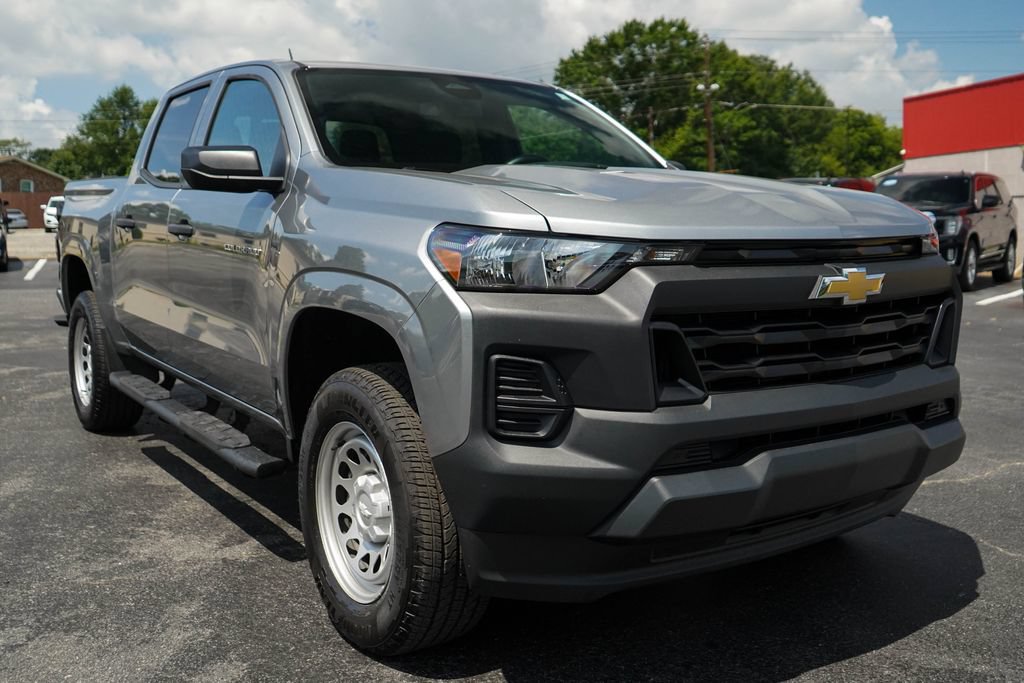 Used 2025 Chevrolet Colorado W/T RWD image 38