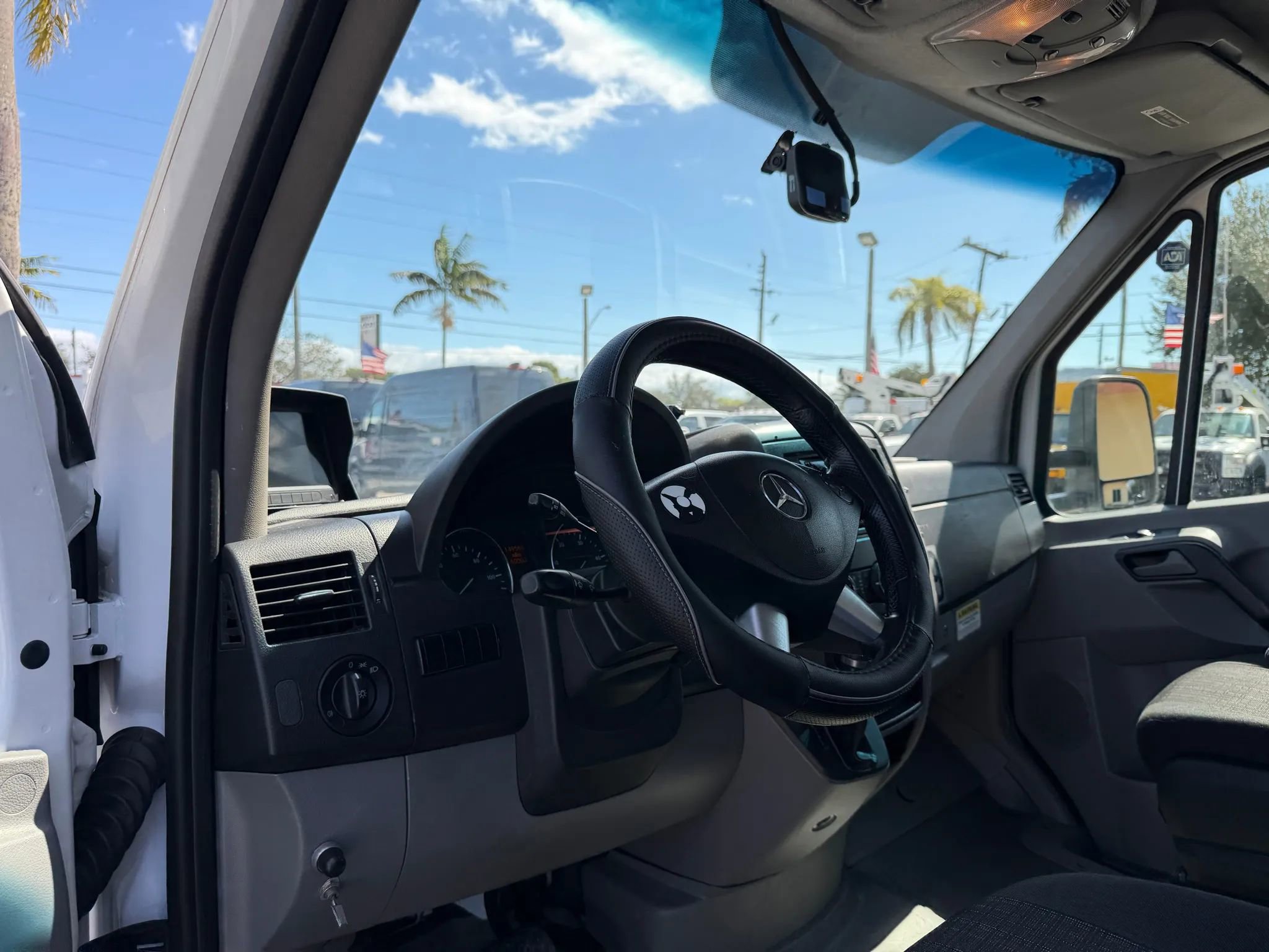 Used 2018 Mercedes-Benz Sprinter 3500 w/ Swivel Seat Package image 15