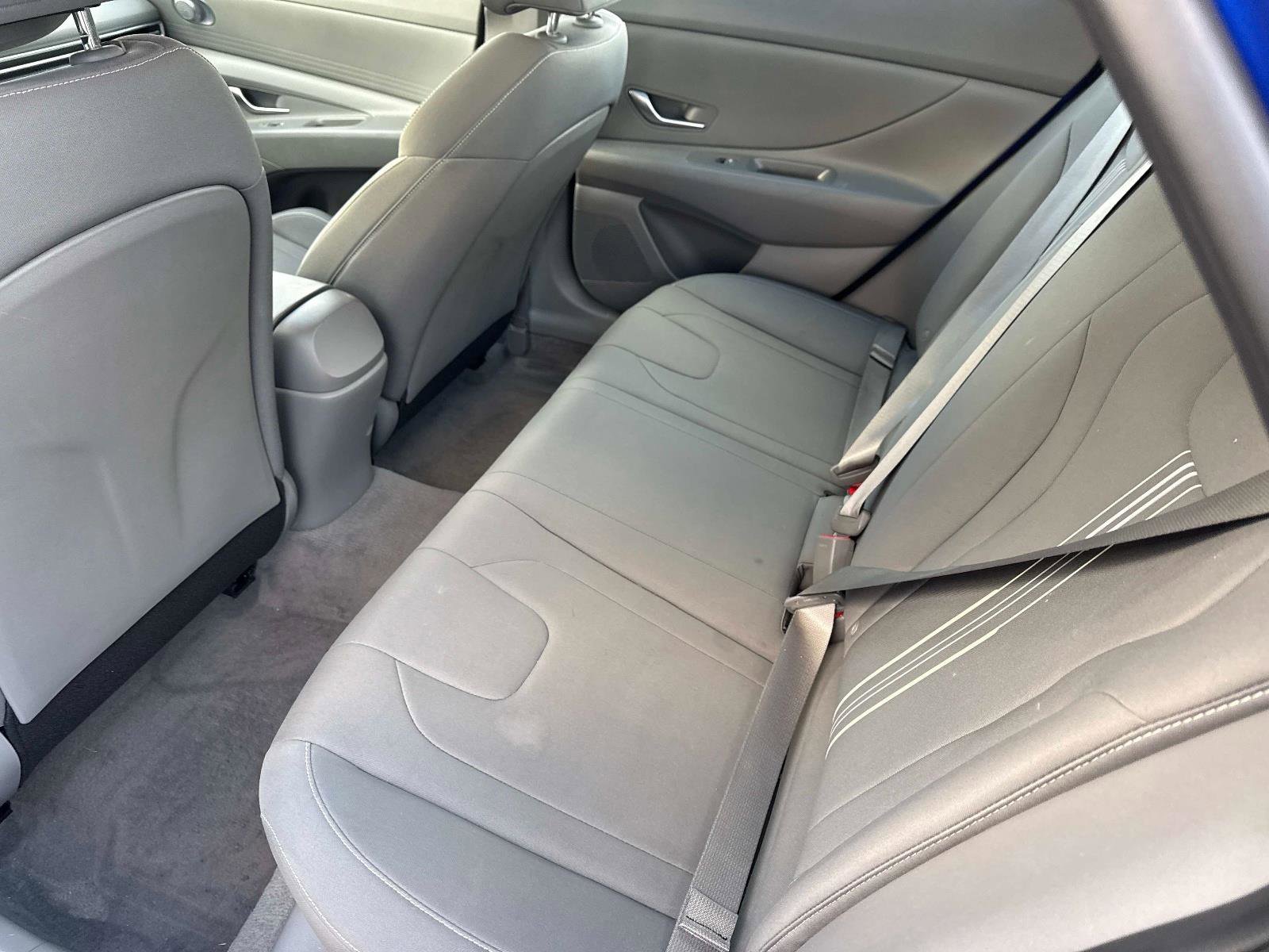 Used 2023 Hyundai Elantra SEL w/ Cargo Package image 14