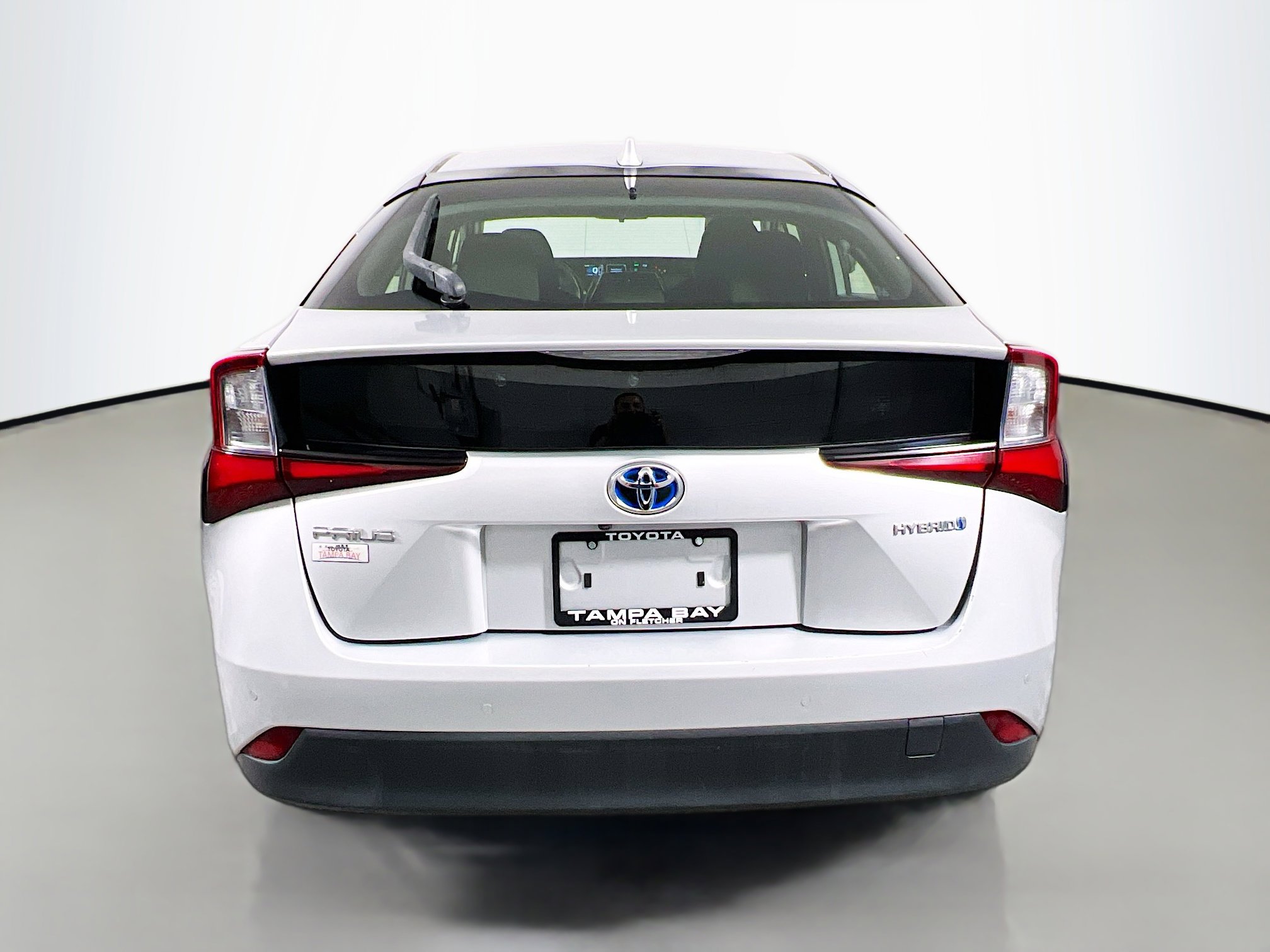 Used 2020 Toyota Prius LE image 6